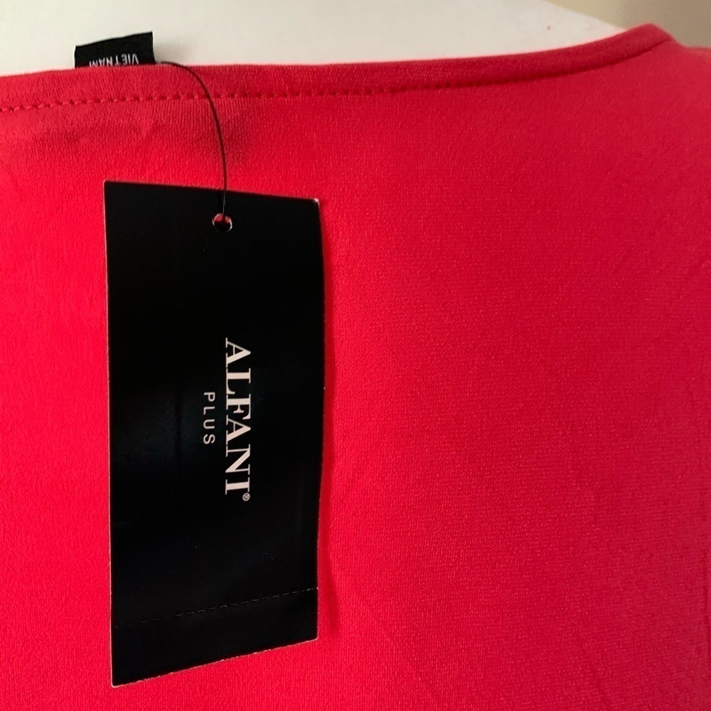 Alfani pink drapes 3/4 sleeved top - Picture 5 of 9